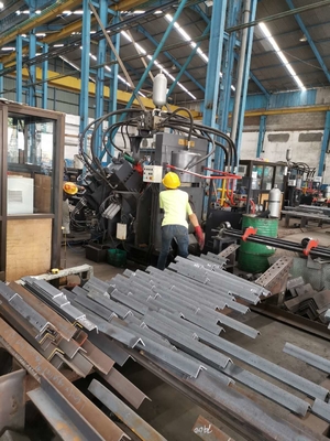 Máquina de corte de cabelo de alta velocidade CNC de punção de ângulo pesado, modelo JNC2020Q