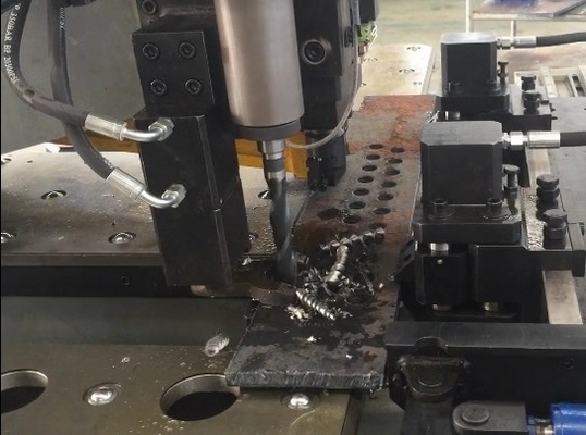 1200KN Servo Feed Força de perfuração máquina de perfuração de buracos de placa Cnc com 26mm Max diâmetro de perfuração