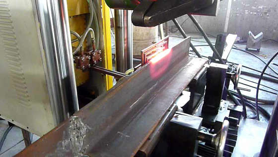 Modelo HQ250-700 Máquina de aquecimento e dobra de aço de ângulo CNC