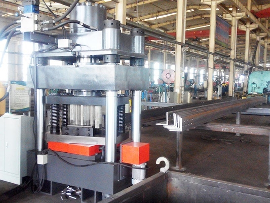 QJ25 Máquina de corte por ângulo hidráulica CNC com rotação do molde de corte por ângulo