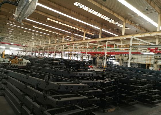 Linha de produção de perfuração CNC de placas planas de vigas longitudinais para veículos pesados