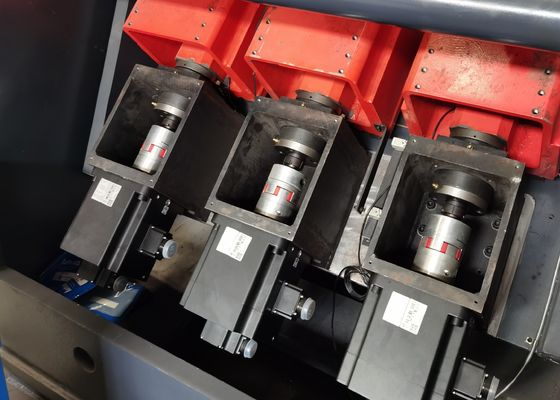 Máquina de linha de ângulo CNC JNC2532 e JNC2532G para movimento CNC holístico e perfuração precisa de buracos na indústria de torre de aço angular