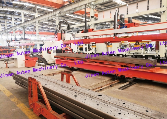 Linha de produção de punção de placas CNC de 120 toneladas de força nominal 25 módulos para caminhões de viga plana