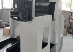 Máquina de perfuração de placas de travagem CNC de 35 mm de diâmetro máximo 40 mm de espessura máxima