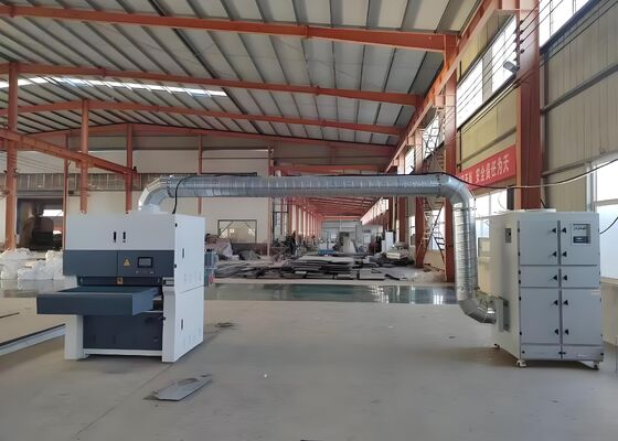 28KW Potência da máquina Máquina de polimento de chapas metálicas CNC 2 Motor de alimentação
