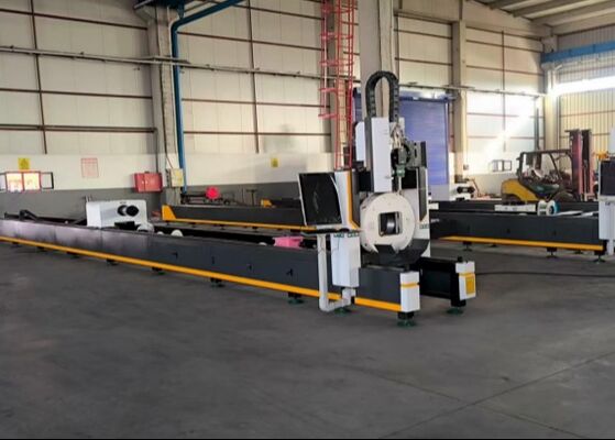 Modelo LC2412 Máquina de corte de tubos a laser CNC Utilize a potência do laser MAX6000