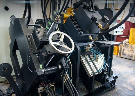 Método de refrigeração múltipla Linha de processamento de aço CNC de ângulo com funções de marcação de corte de punção