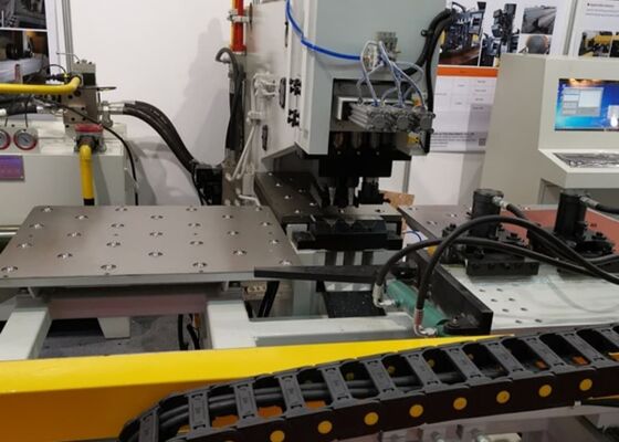 180mm Tração de perfuração fuso Cnc placa máquina de perfuração para torre de transmissão