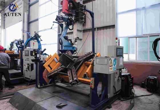 Máquina de solda robótica com posicionadores duplos e um pórtico de cinco eixos que permite a solda de torres de transmissão