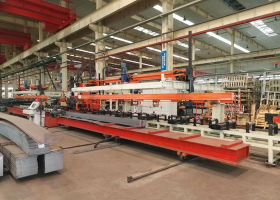 1700KN Máquina Força de perfuração Veículo Faixa longitudinal Placa plana Linha de produção de perfuração CNC 25 moldes