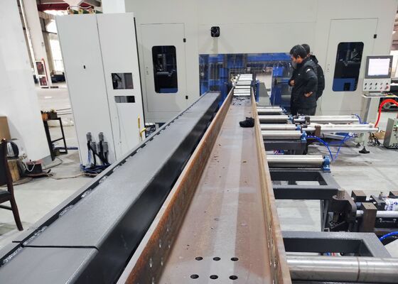 Indústria de estruturas de aço Máquina de perfuração CNC de alta velocidade com feixe H BT40 Espinha principal