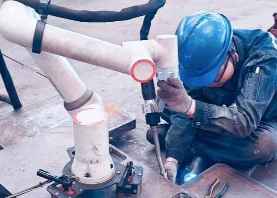Máquina de soldadura robótica adequada para a soldadura contínua e de filetes de várias camadas
